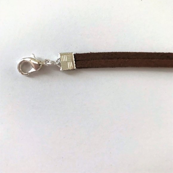 "Mandy" Suede Choker Necklace With Dual Band Ring - Picture 4 of 6